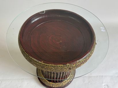 SOUTH ASIA, 20th century. 
Small pedestal...