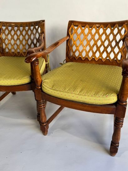 Set of three armchairs in natural wood, with...