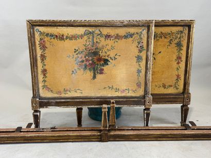 Small bench bed in molded, carved and gilded...