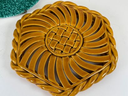 VALLAURIS.
Polychrome earthenware circular...