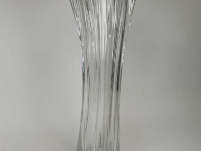 Large free-form crystal vase.
H. 60 cm.