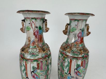 CANTON, early 20th century. 
Polychrome enameled...