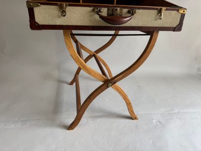 NEWLAND, TARLTON & Co. 
Travel writing case...