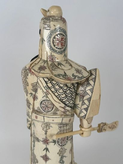 ASIA, 20th century.
Great sage.
Large bone...