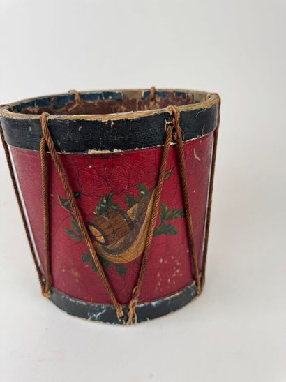 Small desk basket in boiled cardboard in...