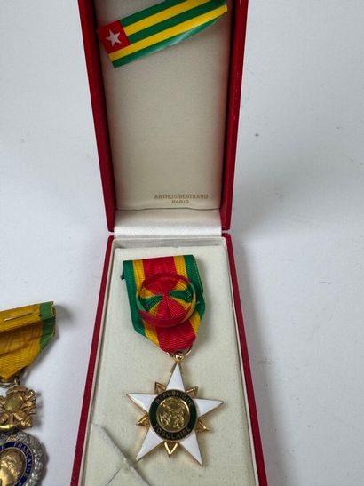 Lot of two medals including 