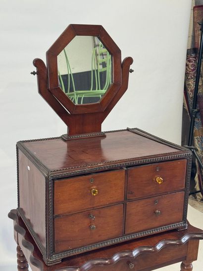 Small dressing table in wood and mahogany...
