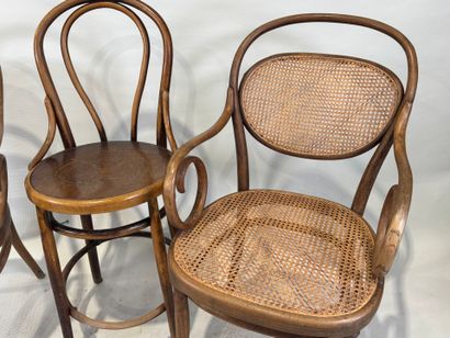 THONET.
Pair of bentwood armchairs, caned...