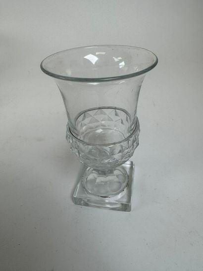 Crystal and glass lot including :
- large...