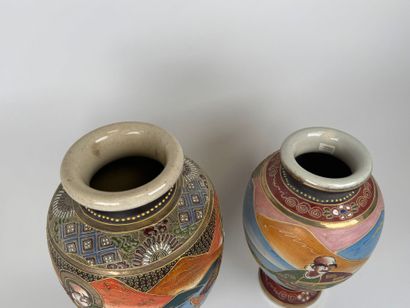 JAPAN, 20th century.
Two polychrome and gold...