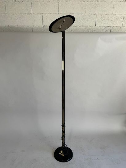 Square-section tubular floor lamp in lacquered...