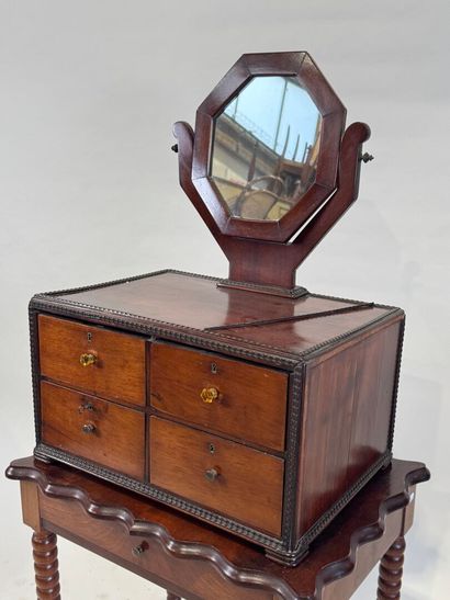 Small dressing table in wood and mahogany...