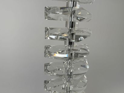 Crystal lamp, rectangular base, stylized...