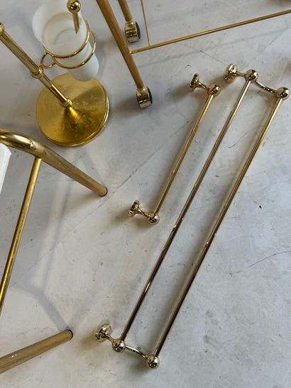 Bathroom set in gilded metal, glass and imitation...