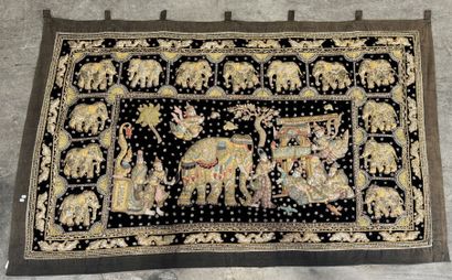 INDIA, 20th century.
Metallic thread and...