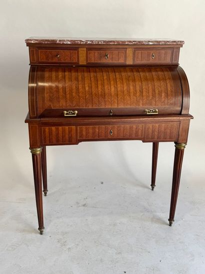Cylinder desk in veneer and chevron inlay,...