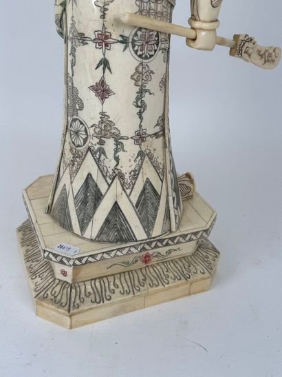 ASIA, 20th century.
Great sage.
Large bone...