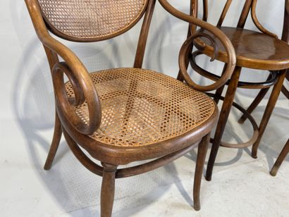 THONET.
Pair of bentwood armchairs, caned...