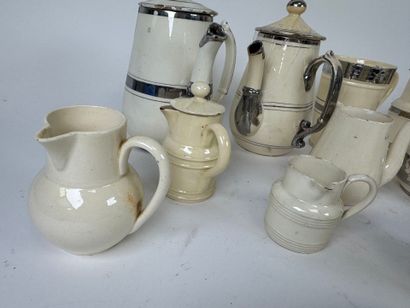 LANGEAIS.
Seventeen cream and silver-plated...