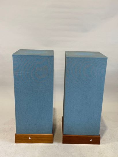 Pair of square wooden sheaths, upholstered...