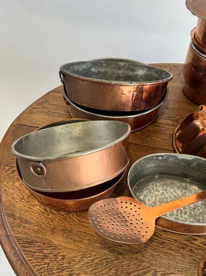 Copper and metal set including molds, saucepans,...