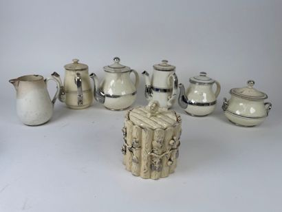 LANGEAIS.
Seven pieces in cream and silver...