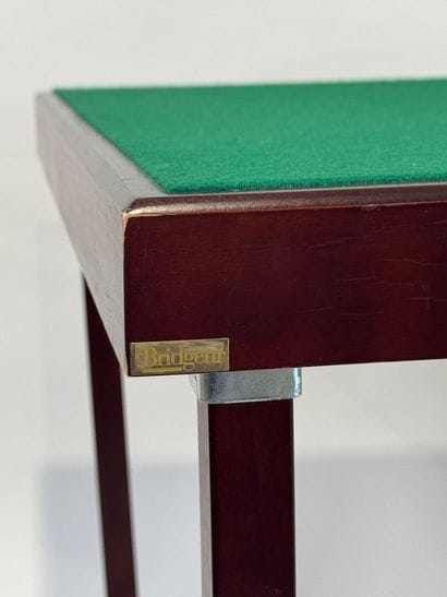 Le Bridgeur.
Folding bridge table in stained...