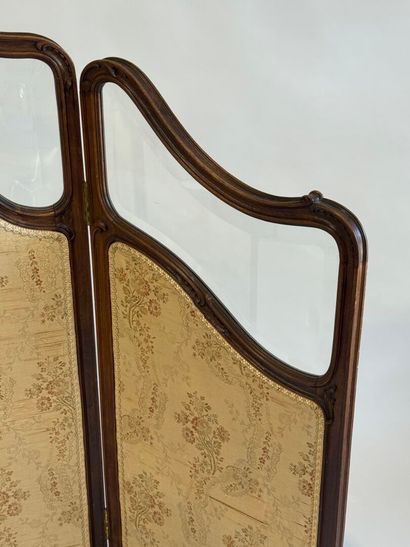 Small three-leaf folding screen in moulded...