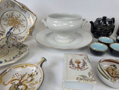 Important porcelain and earthenware polychrome...