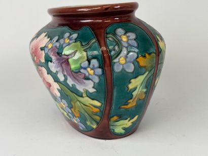 LONGCHAMP.
Large polychrome ceramic jardiniere...