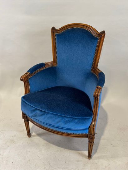 Molded and carved beech armchair, basket-handle...