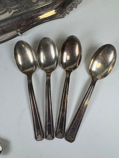 VINERS OF SHEFFIELD.
Silver-plated metal...