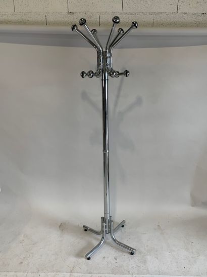 Chromed tubular metal coat rack with six...