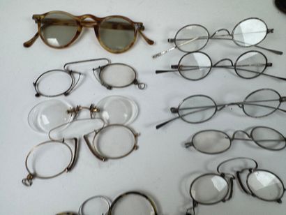 Small collection of binoculars or glasses...