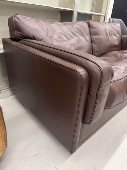 POLTRONE FRAU. 
Brown leather two-seater...