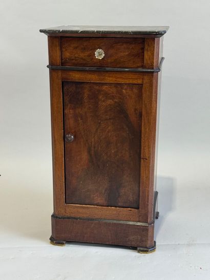 Mahogany veneered bed, the uprights decorated...