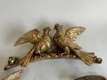 School, 20th century.
Hanging birds.
Three...