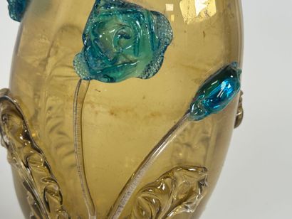 Tripod vase in colored glass with applied...
