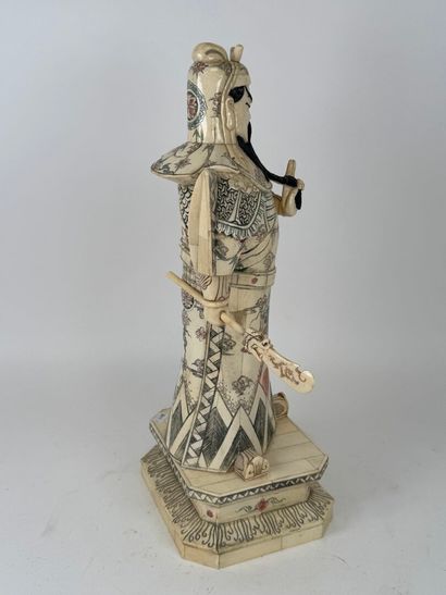 ASIA, 20th century.
Great sage.
Large bone...
