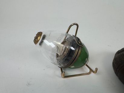 Small collection of binoculars or glasses...