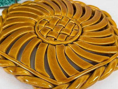 VALLAURIS.
Polychrome earthenware circular...