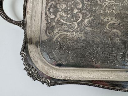 VINERS OF SHEFFIELD.
Silver-plated metal...