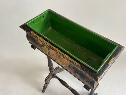 Rectangular planter in curved wood, painted...