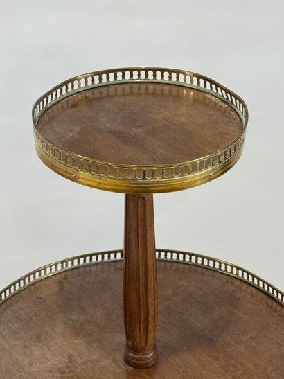 Small circular sideboard in molded wood with...