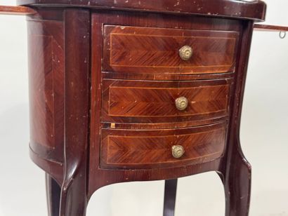 Small bedside table in wood and veneer opening...
