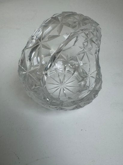 Crystal and glass lot including :
- large...