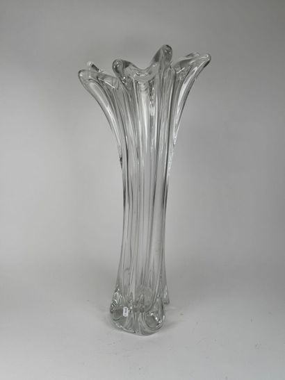 Large free-form crystal vase.
H. 60 cm.