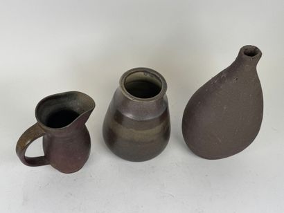 Lot comprising two ceramic vases and a pitcher.
Marks...