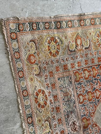 Wool and silk rug with stylized motifs. 
164...