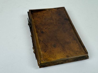 Wallet photo holder in repoussé brass with...